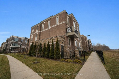 2613-1 Gable Hurst Way, Markham, ON - Outdoor