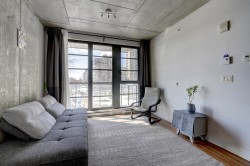 Salon - 