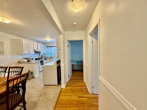 Passageway - 8-658 Av. Mercille, Saint-Lambert, QC - Indoor