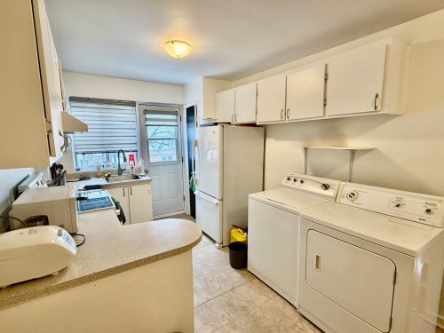 Kitchen - 8-658 Av. Mercille, Saint-Lambert, QC - Indoor Photo Showing Laundry Room