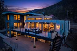 8799 GRAINGER Road  Canal Flats, BC V0B 1B0