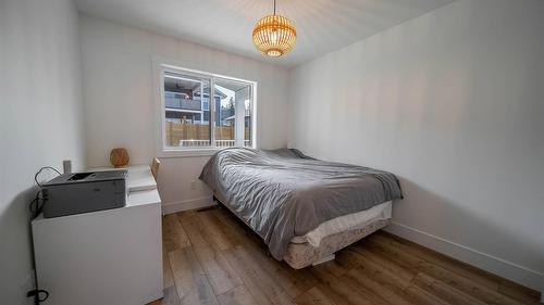 107 18Th Street, Cranbrook, BC - Indoor Photo Showing Bedroom