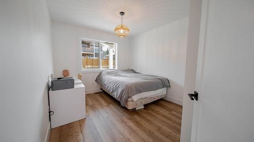 107 18Th Street, Cranbrook, BC - Indoor Photo Showing Bedroom
