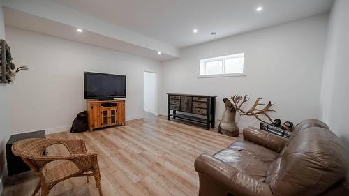 107 18Th Street, Cranbrook, BC - Indoor