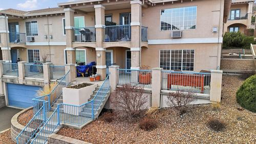 401-875 Sahali Terrace  Kamloops, BC V2C 6W8