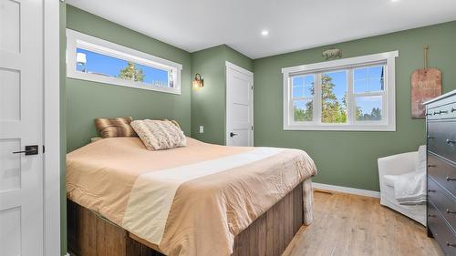 5469 Riverview Frontage Road, Ta Ta Creek, BC 