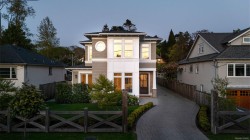 575 St. Patrick St Oak Bay, BC V9B 4X4