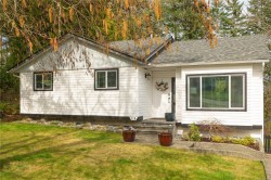 114 Roberta Rd WEST Nanaimo, BC V9X 1A2