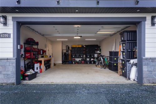 4306 Eva Rd, Bowser, BC 