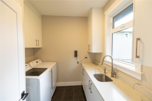 4306 Eva Rd, Bowser, BC 