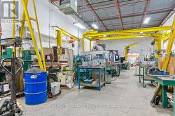 11 - 2430 LUCKNOW DRIVE  Mississauga, ON L5S 1V3