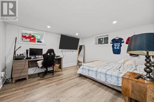 1390 Halifax Place, Burlington, ON - Indoor Photo Showing Bedroom