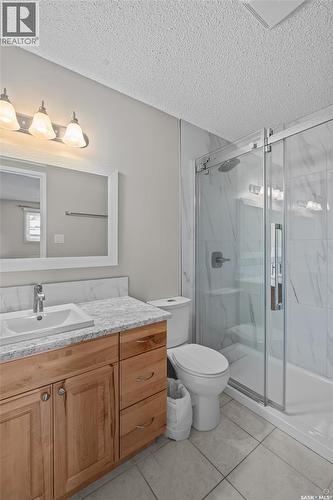 2425 15Th Avenue E, Prince Albert, SK - Indoor Photo Showing Bathroom