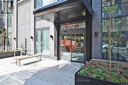 518 - 252 CHURCH STREET Toronto, ON M5B 0E6