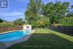 983 COUNTRY CLUB CRESCENT  London South (South Q), ON N6C 5R6