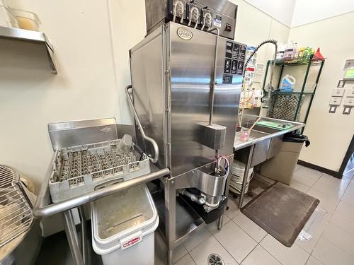 15811  97 St Nw, Edmonton, AB 