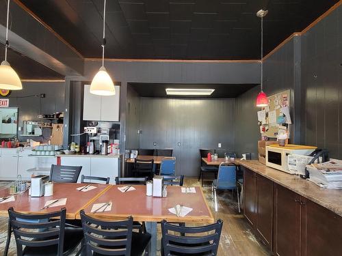 521  14 Ave, Wainwright, AB 