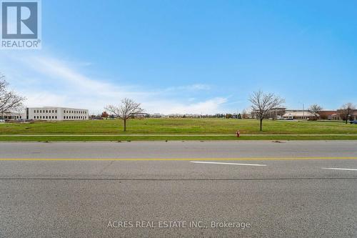 70 Superior Boulevard, Mississauga, ON 