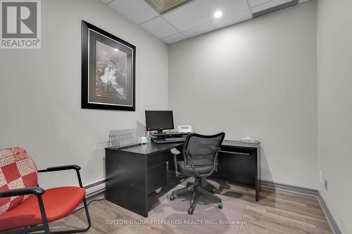 Office 6 - 118-119 - 379 Dundas Street, London East (East K), ON 