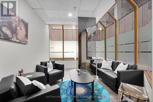 118-119 - 379 Dundas Street, London East (East K), ON 