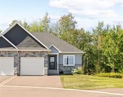 90 Delpech  Moncton, NB E1G 0X4