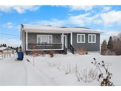 646 Principale  Pointe-Verte, NB E8J 3A1