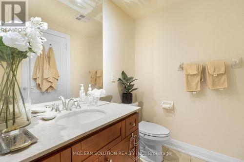 905 - 2737 Keele Street, Toronto, ON - Indoor Photo Showing Bathroom