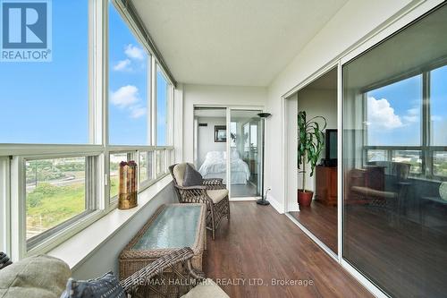 2002 - 215 Wynford Drive, Toronto, ON -  Photo Showing Other Room