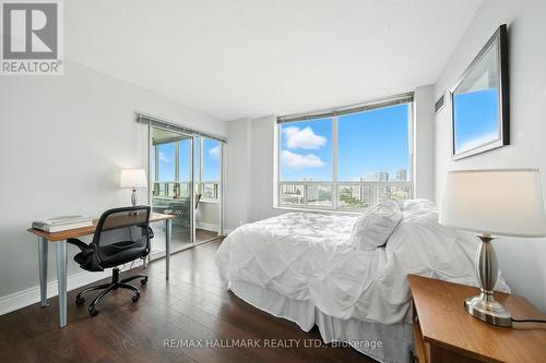 2002 - 215 Wynford Drive, Toronto, ON - Indoor Photo Showing Bedroom
