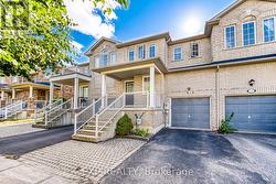 121 HILLWOOD STREET  Markham, ON L6C 3E6