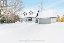 12 MOON CRESCENT  Oro-Medonte, ON L4N 7G7