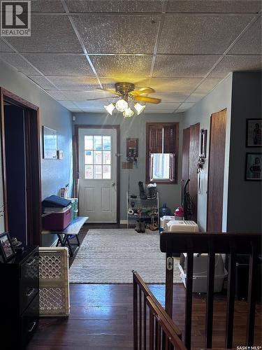 333 5Th Avenue Se, Weyburn, SK - Indoor