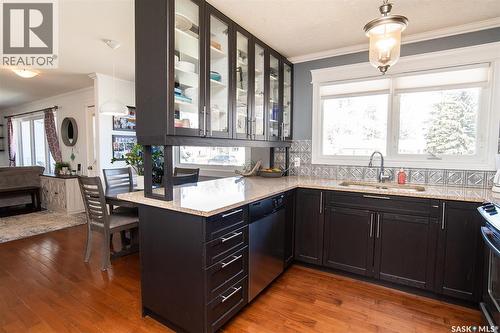 207 Brookdale Place, Wynyard, SK - Indoor Photo Showing Kitchen With Double Sink