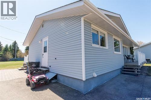 207 Brookdale Place, Wynyard, SK - Outdoor With Exterior