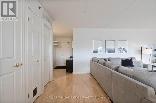 304 - 4450 Fairview Street, Burlington, ON - Indoor