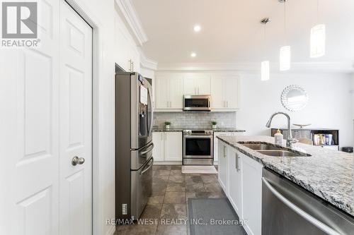 301 Freure Drive, Cambridge, ON - Indoor Photo Showing Kitchen With Double Sink With Upgraded Kitchen