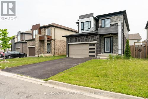 301 Freure Drive, Cambridge, ON - Outdoor With Facade