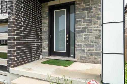 301 Freure Drive, Cambridge, ON - Outdoor