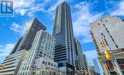 5206 - 395 BLOOR STREET E  Toronto, ON M4W 0B4