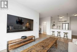 621 - 90 STADIUM ROAD  Toronto, ON M5V 3W5