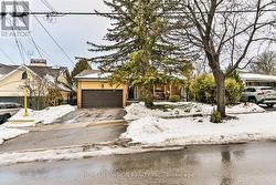 55 BANSTOCK DRIVE  Toronto, ON M2K 2H7