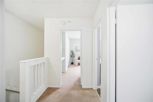 A 11 Apple Lane, Winnipeg, MB - Indoor Photo Showing Other Room