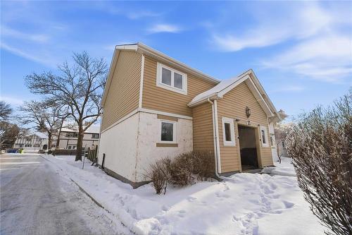 A 11 Apple Lane, Winnipeg, MB - Outdoor
