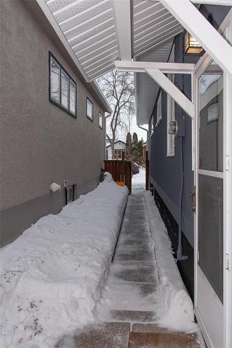 701 Sherburn Street, Winnipeg, MB - Outdoor With Exterior
