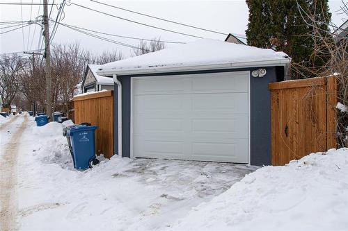 Garage backing onto backlane. - 701 Sherburn Street, Winnipeg, MB - Outdoor With Exterior