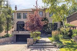 27 BAYVIEW WOOD  Toronto, ON M4N 1R8