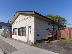 136 Court Street S  Thunder Bay, ON P7B 2X4