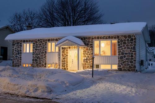 2942 Rue Georges-Vanier  Shawinigan, QC G9N 7C5