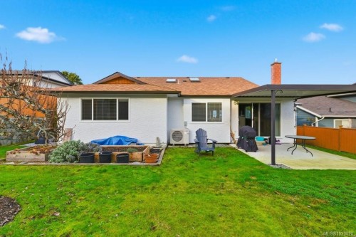 6069 Waldbank Rd, Nanaimo, BC 