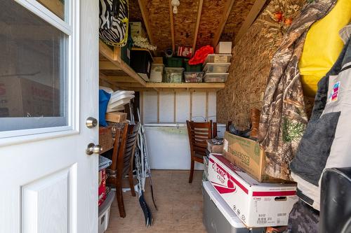1930 Pine Street, Creston, BC - Indoor Photo Showing Other Room